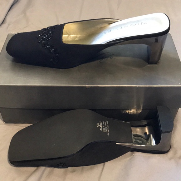 Night Life Heels - Picture 2 of 2